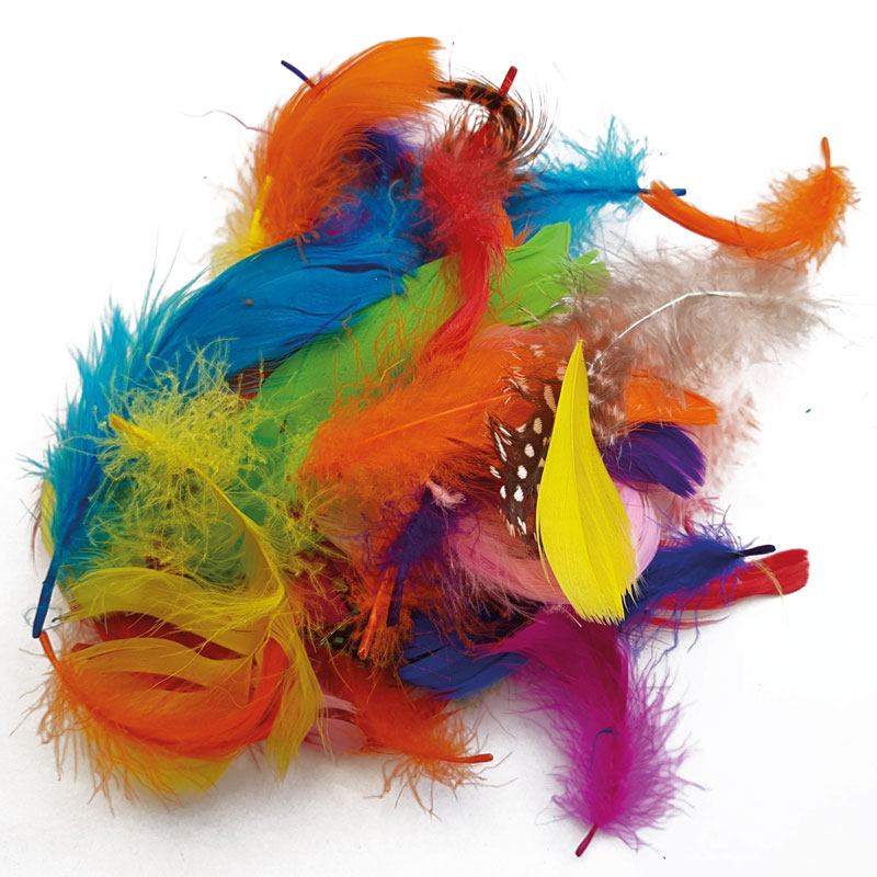 Bastelfedermischung, ca. 200 Stück — farbig sortiert